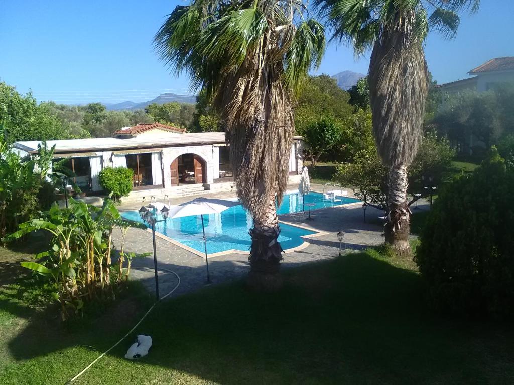 Nicolas Village Club room 4
